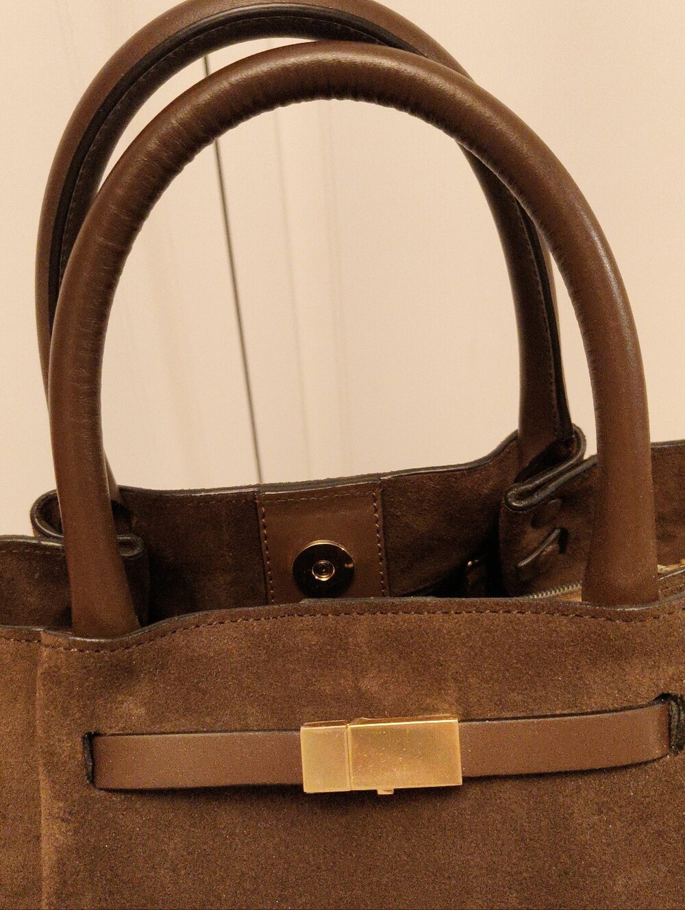 *BEST PRICE ONLINE*  Demellier Midi Mocha Suede Purse NWOT with Bonus organizer! - Picture 6 of 12